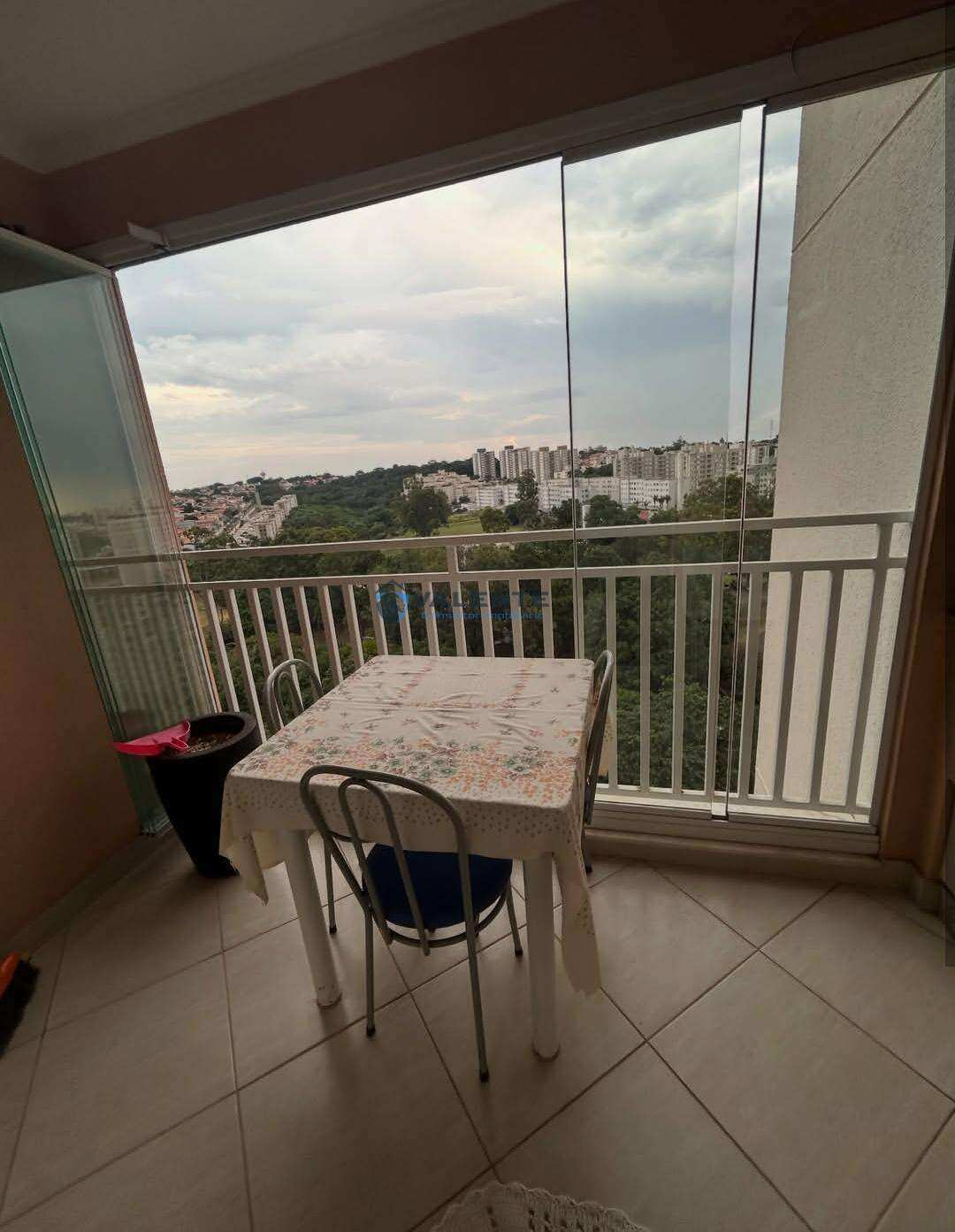  - Apartamento á venda, 3 dormitórios, sendo uma suíte, com 75 m², 2 vagas de garagem coberta, Jardim Nova Europas, em Campinas-SP