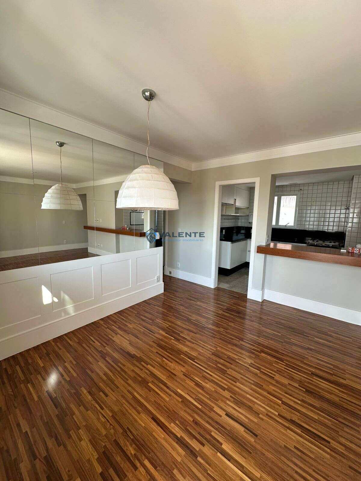  - Apartamento á venda, 3 dormitórios, sendo uma suíte, com 87 m², 2 vagas de garagem coberta, no Parque Prado em Campinas-SP