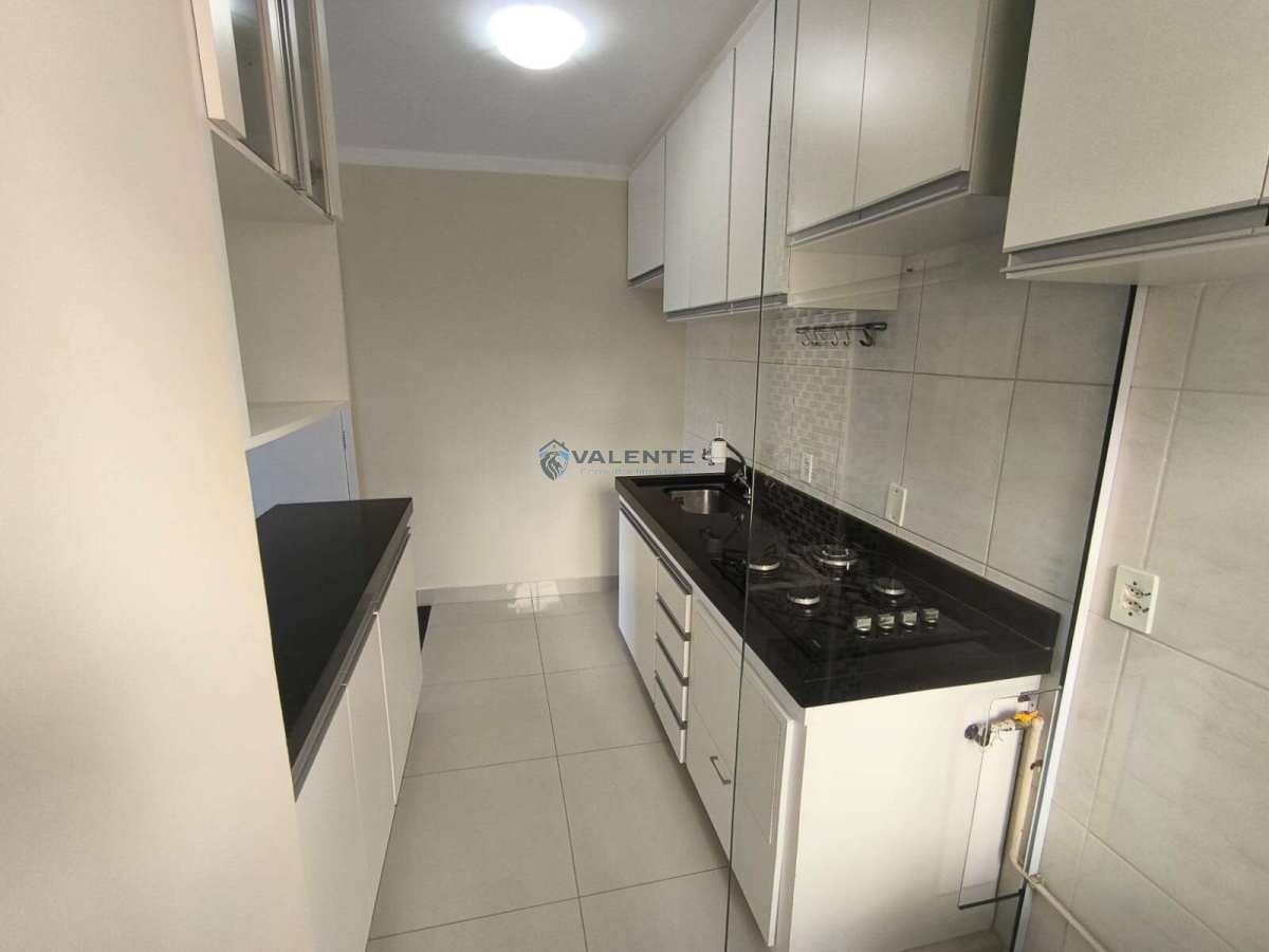  - Apartamento 2 dormitórios, à venda no Vila Marieta em Campinas-SP.