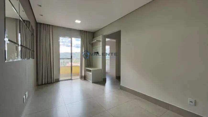Apartamento à venda com 3 quartos, 57m² - ,