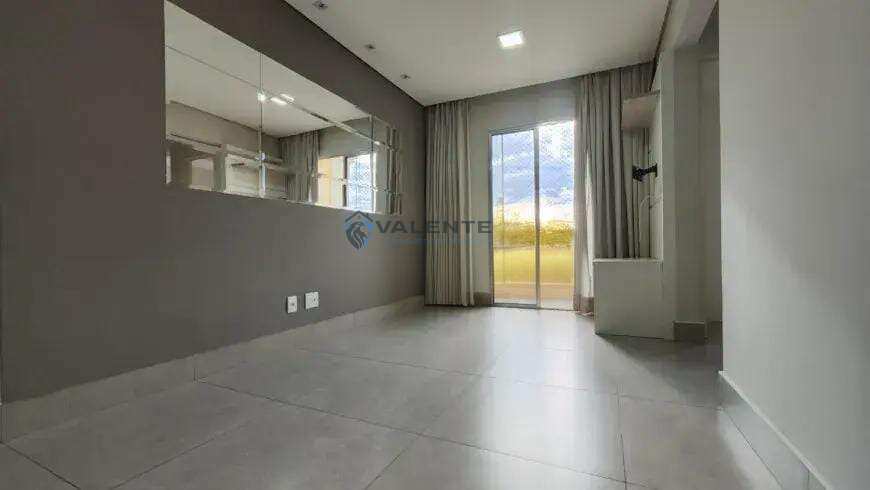 Apartamento à venda com 3 quartos, 57m² - ,