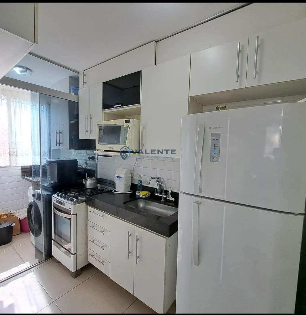  - Apartamento térreo, dois dormitórios, 52 m², Jardim Nova Europa, região do Parque Prado, Campinas-SP