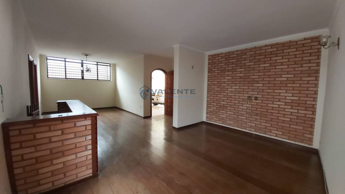 Casa à venda com 4 quartos, 200m² - Jardim São Gabriel,Campinas