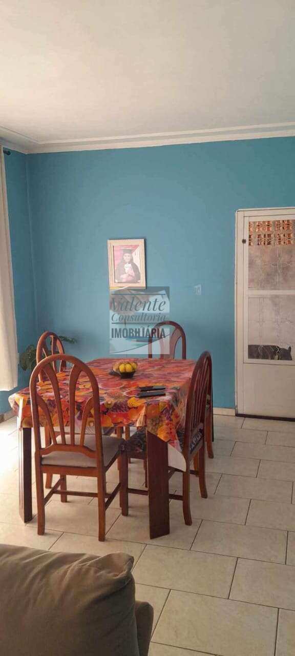  - Casa à Venda Jardim Santa Rosa, 3 dormitórios com quintal, Campinas-SP