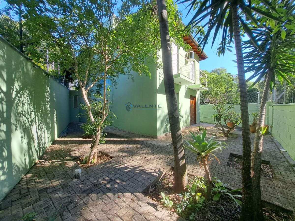  - Casa à Venda no Bosque de Barão Geraldo em Campinas-SP.