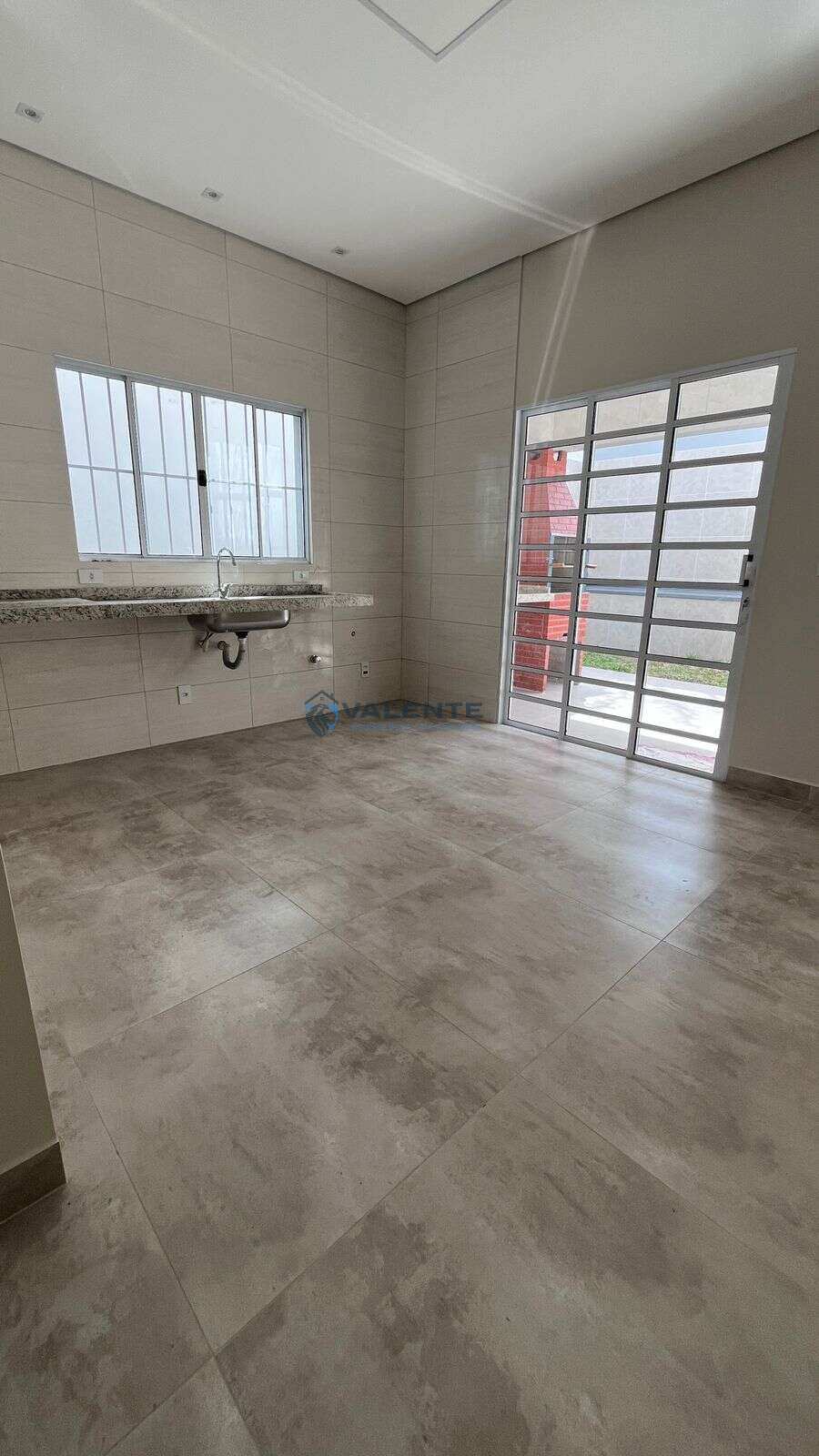 Casa geminada à venda com 3 quartos, 136m² - Parque Jambeiro,Campinas
