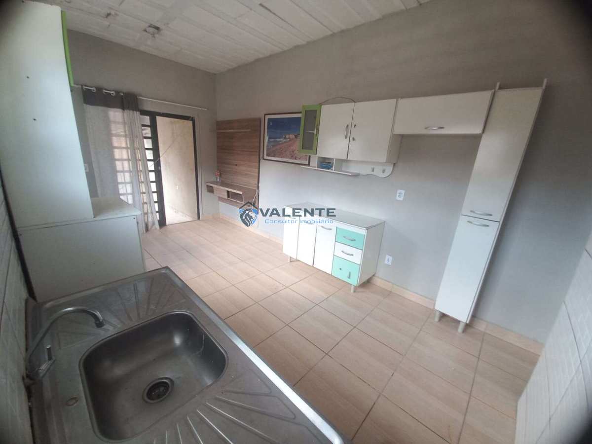  - Casa à VENDA/PERMUTA, 4 dormitórios,  em Campinas-SP