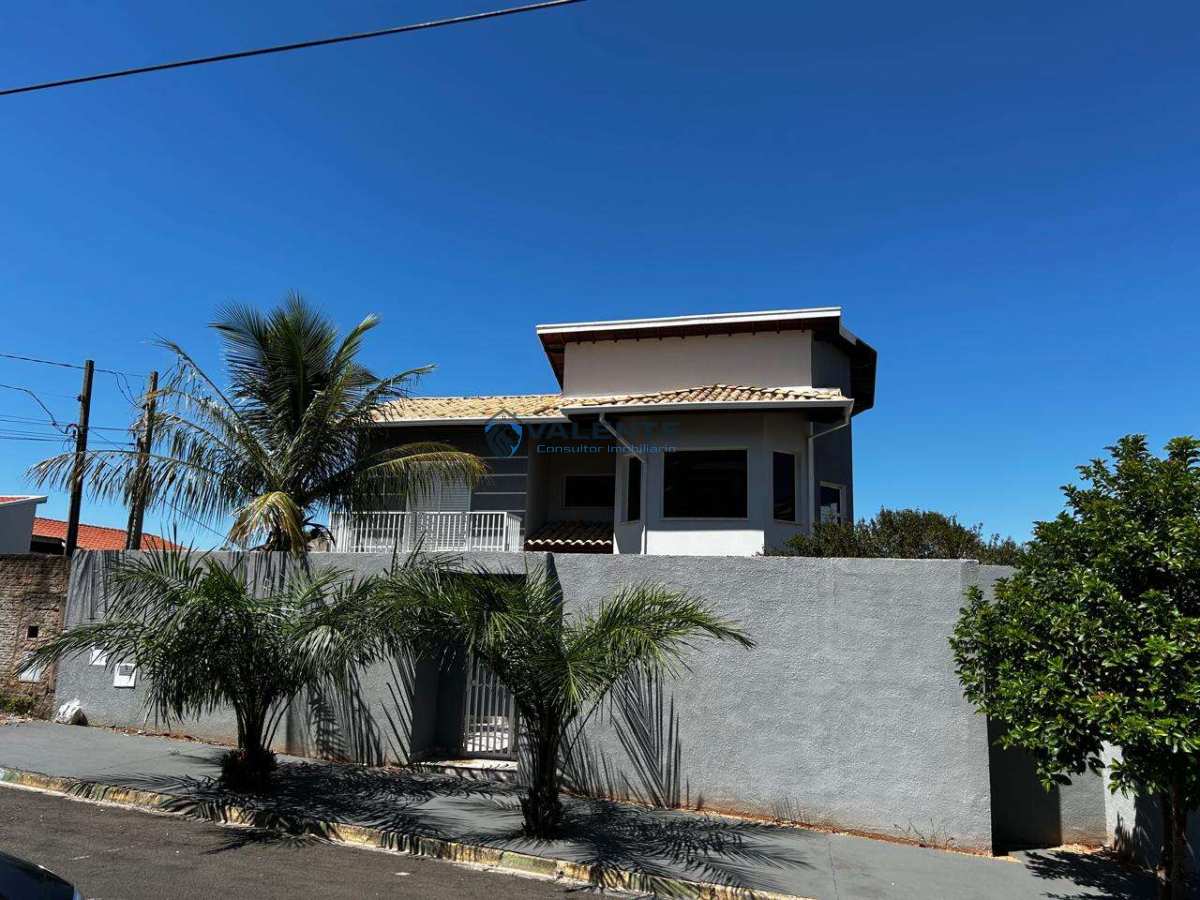 Casa de vila à venda com 4 quartos, 210m² - Loteamento Parque São Martinho,Campinas