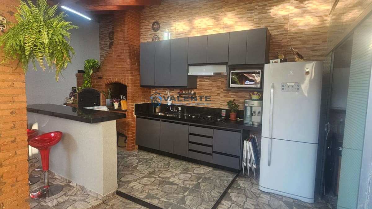 Casa à venda com 3 quartos, 186m² - Jardim Dom Nery,Campinas