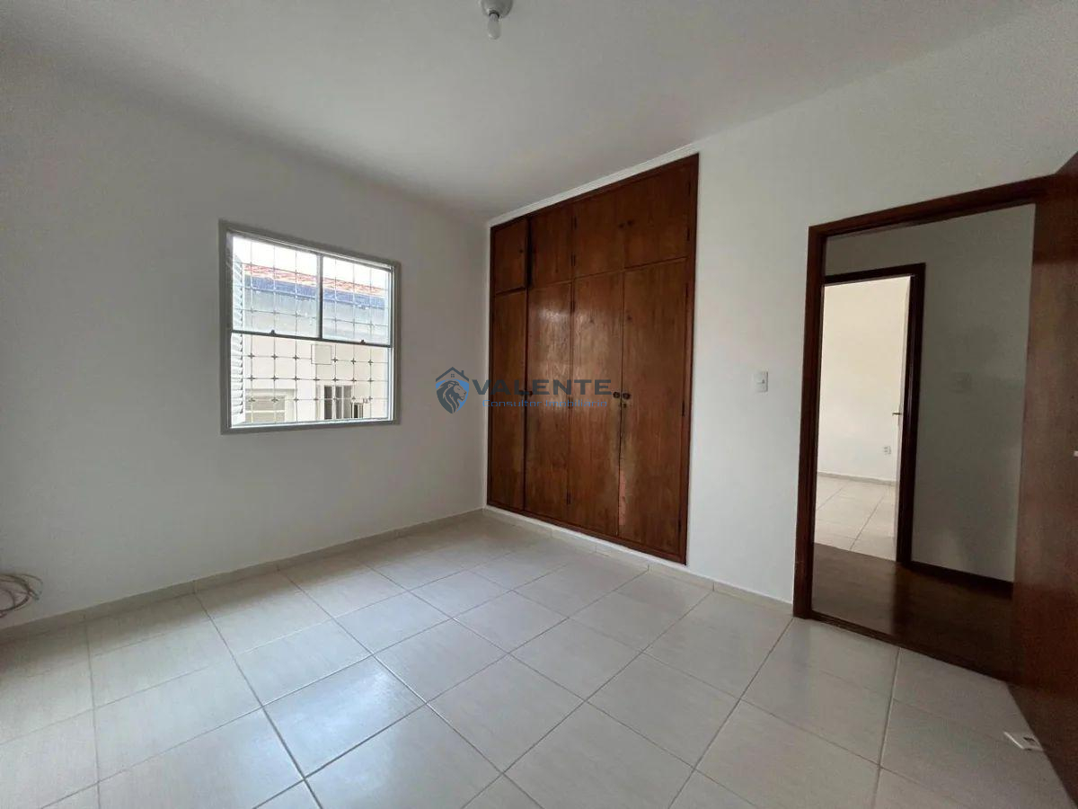 Casa à venda com 4 quartos, 320m² - Jardim dos Oliveiras,Campinas