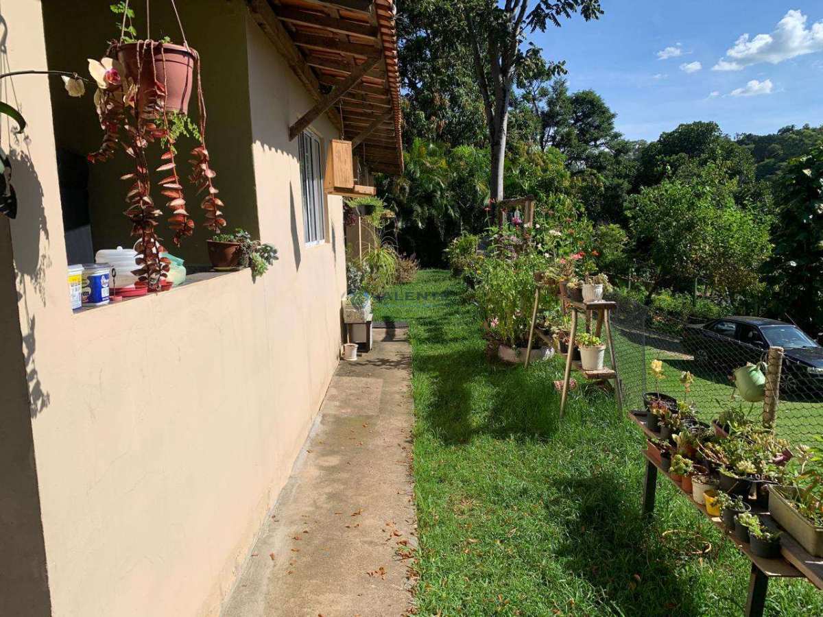  - Chácara à Venda, aceita financiamento, com casa, Parque Vallinhos-SP