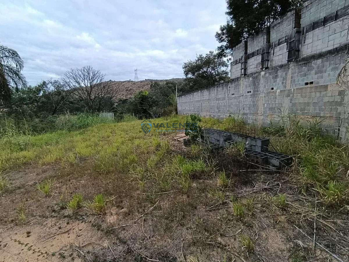  - Chácara em Condomínio Fechado á Venda, com 1.500 m² - Vista Deslumbrante da Montanha | Valinhos-SP