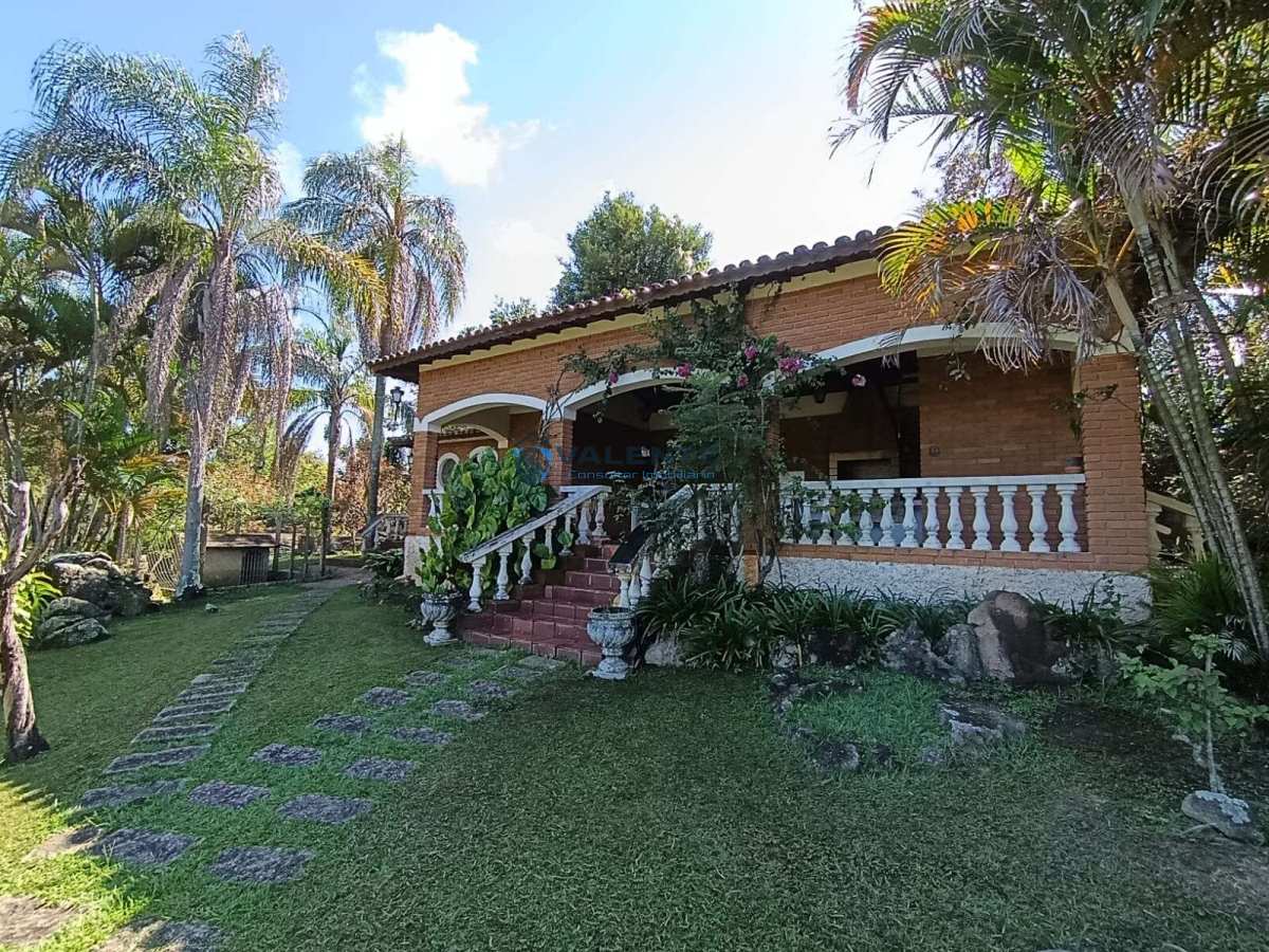 Chácara à venda com 5 quartos, 421m² - Parque Valinhos,Valinhos