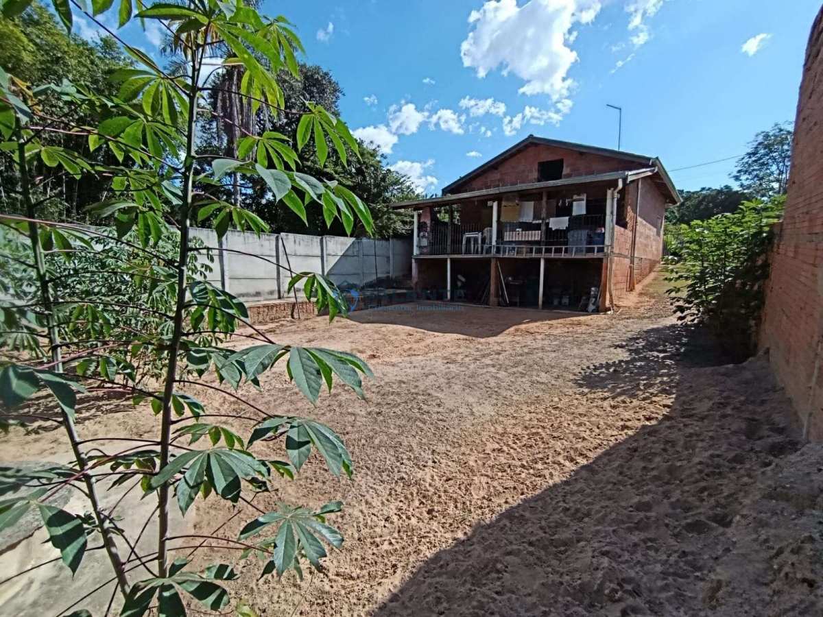 Chácara à venda com 2 quartos, 300m² - Área Rural de Artur Nogueira,Artur Nogueira