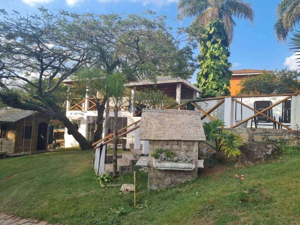 Chácara à venda com 3 quartos, 510m² - Parque Valinhos,Valinhos