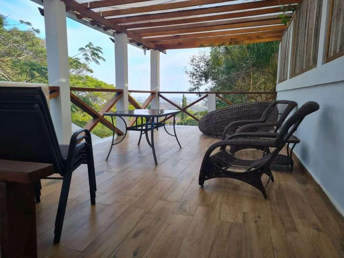 Chácara à venda com 3 quartos, 510m² - Parque Valinhos,Valinhos