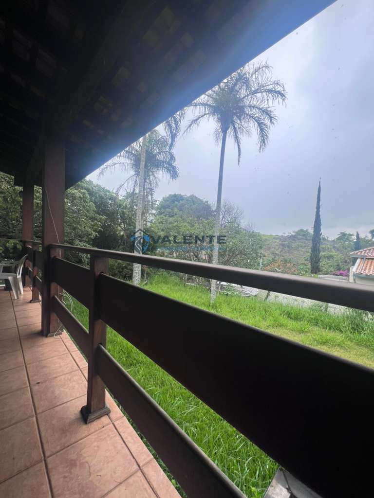 Chácara à venda com 3 quartos, 202m² - Chácaras Alpina,Valinhos