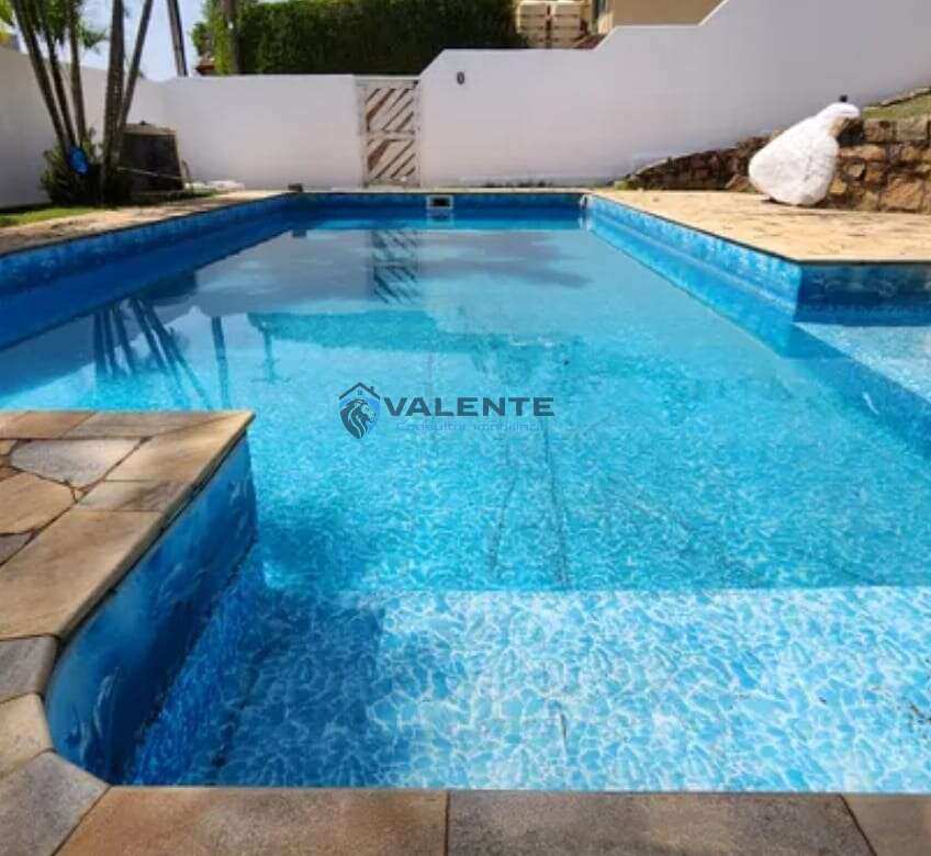  - Chácara à venda, 1030 m³, 3 dormitórios, piscina, em condomínio fechado, Aldeia Suiça, em Valinhos-SP