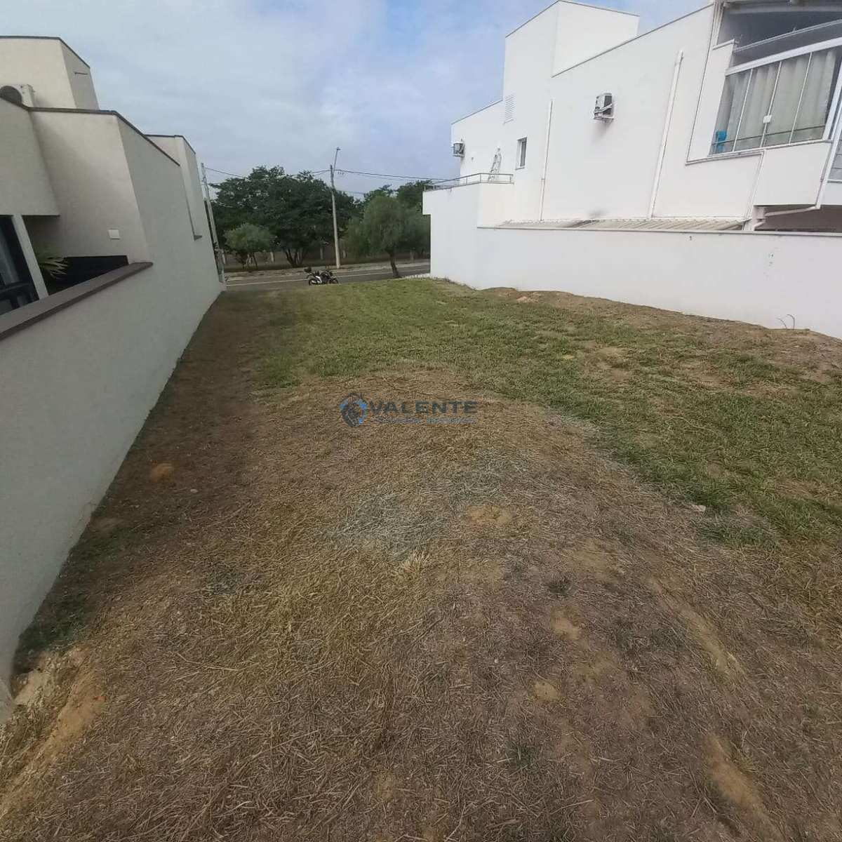  - OPORTUNIDADE; LOTE Á VENDA, COM 250 M², CONDOMÍNIO REAL PARK EM SUMARÉ-SP